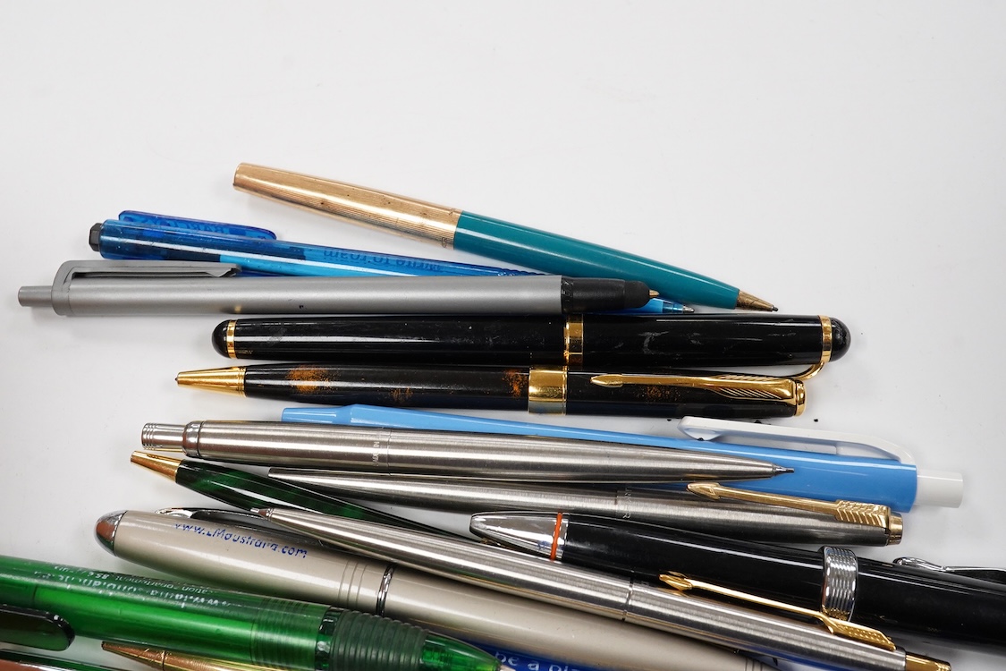 A collection of fountain pens and similar from various countries to include the UK and Germany